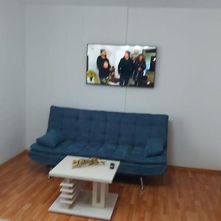 Apartament Garsoniera Bia Braszów Zewnętrze zdjęcie