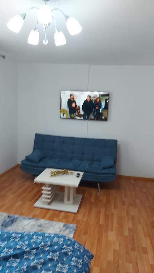 Apartament Garsoniera Bia Braszów Zewnętrze zdjęcie